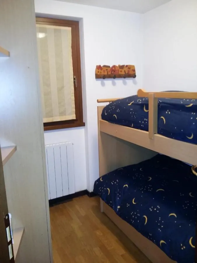 Il Rododendro Apartment Ponte Di Legno 0*,  Italy