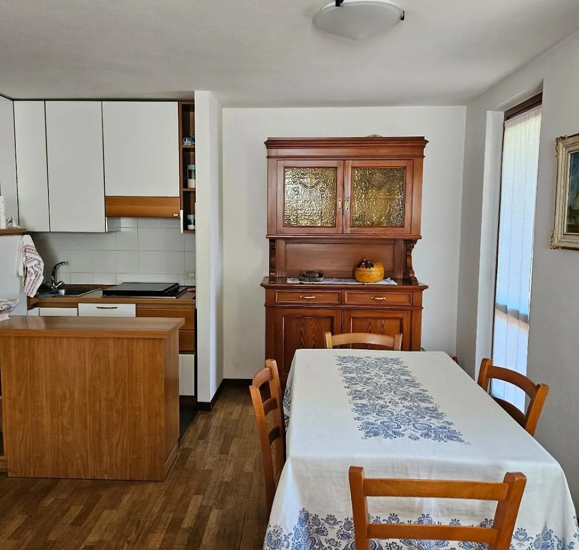 Il Rododendro Apartment Ponte Di Legno 0*,